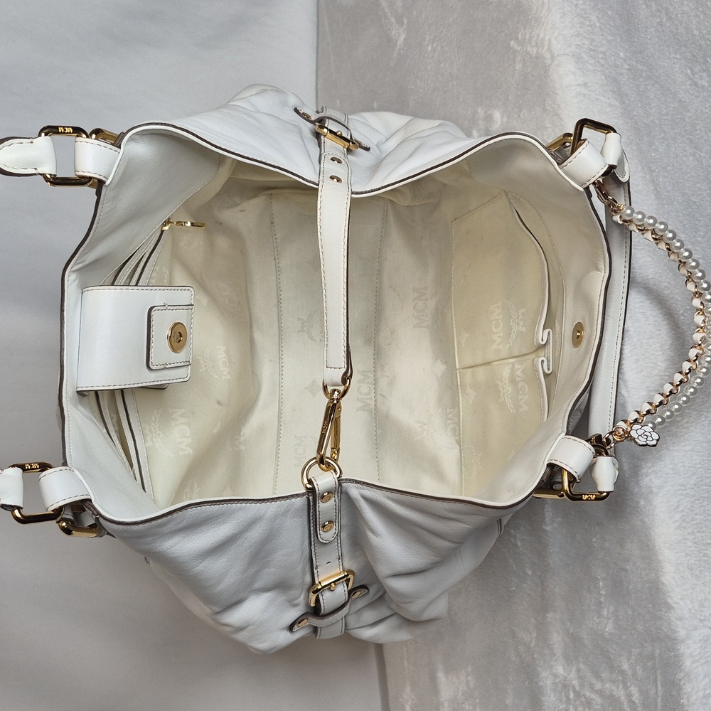 MCM White Shoulder Bag with Logo Pattern - Picture 11 of 17